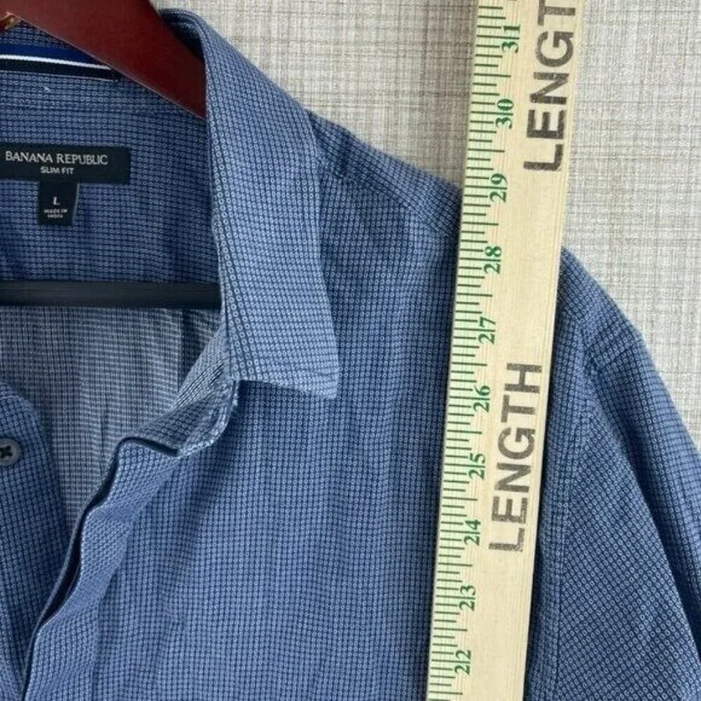 Banana Republic Mens L shirt long sleeve button down blue 0136
